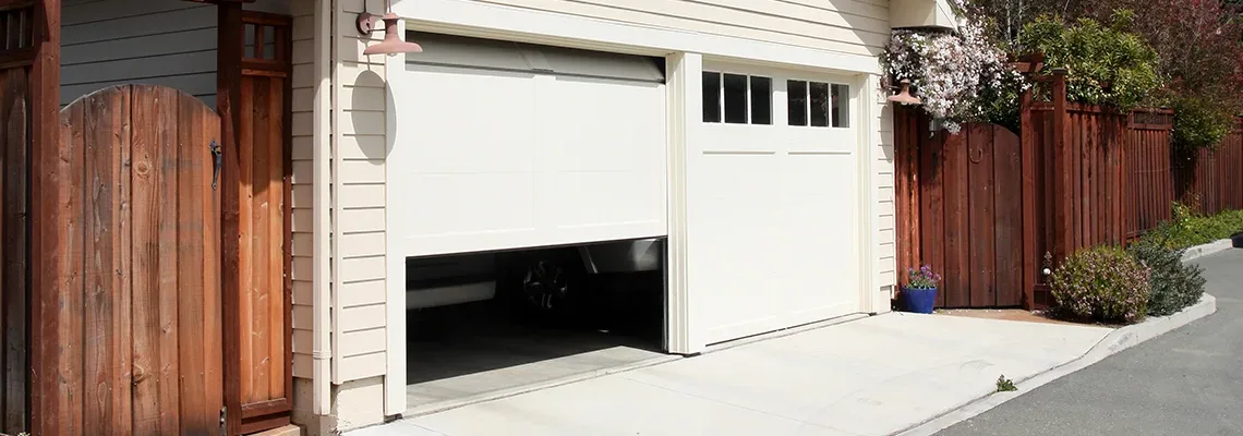 Repair Garage Door Won't Close Light Blinks in Boynton Beach